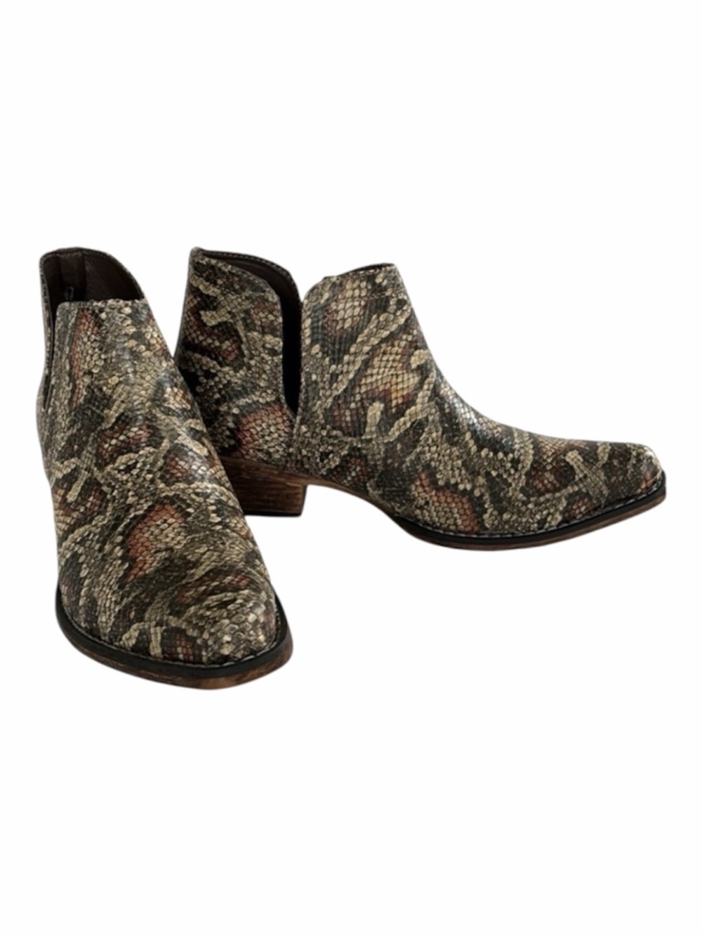 Roper Women’s Ava Faux Snake Snip Toe Ankle Boot